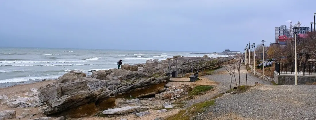 بحر وجبل